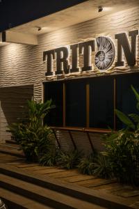 Triton Dondra