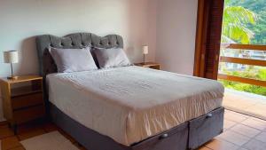 Historic mountain house with views of Marina and Sea