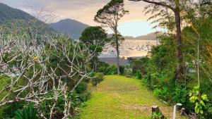 Historic mountain house with views of Marina and Sea