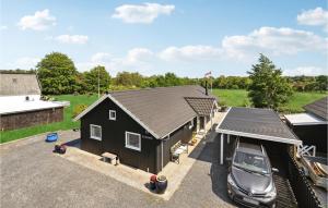 Beautiful Home In Millinge With Wifi