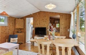 Nice Home In Nykøbing Sj With Wifi
