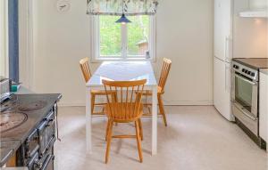 5 Bedroom Gorgeous Home In Edsbruk