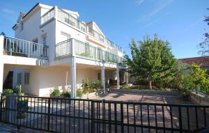 3 star apartamento Apartments Granda Vinišće Croacia