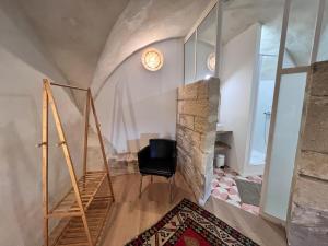 Près dAvignon, studio de charme avec vue