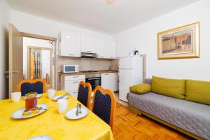 Two Bedroom Apartment  room in Apartments Pinty
