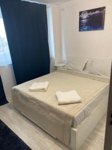 Downtown by the Sea- 2 BDR Apartment