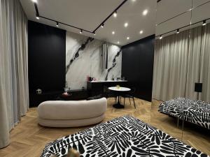 Impact Cozy Flat with Zen Gardenact