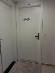 Apartamento completo na Praia da Costa com vista para o mar