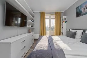 Lively Green Apartment in Wrocław with Balcony and Desk by Noclegi Renters - 弗罗茨瓦夫地区别拉内