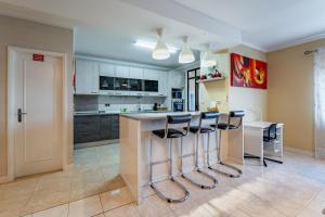 Cozy and Quiet Spacious Flat