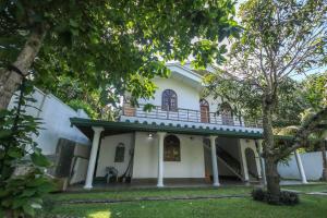Green White Double Room