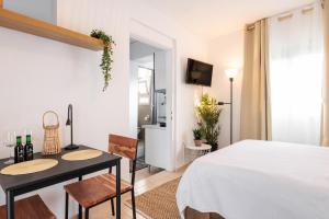 Studio With City And Side Sea View