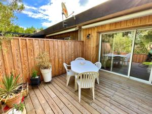 Niedliche Wohnung mit Terrasse direkt am Strand