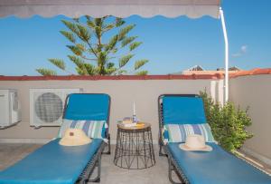 Anadiomeni Pool & Beach Apartments by "elite"