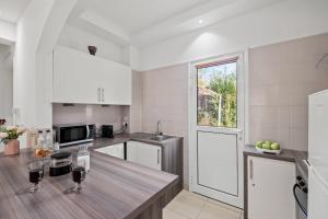 Essence Residence by Nomads