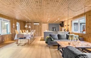 Cozy Home In Jerup With Wifi