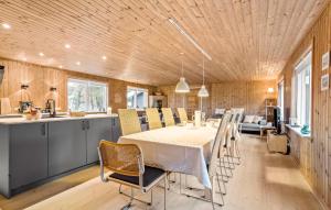 Cozy Home In Jerup With Wifi