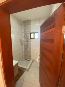 Esthas Lodge - Gueima