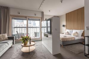 P&O Apartments Mennica Residence X