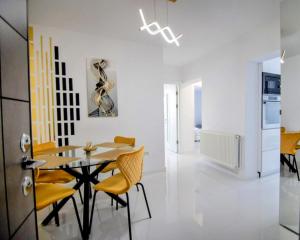 Central Lux 2 camere-parcare gratuita, check-in cifru