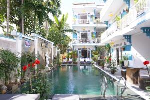 lucky leaf villa