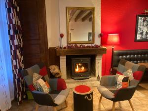 Hotels Logis Auberge De Launay : photos des chambres
