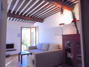 Maisons de vacances Sejour au pied du colorado provencal, avec piscine : photos des chambres