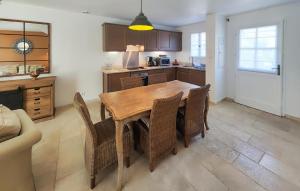 Lovely Home In Saint Laurent De La Ca