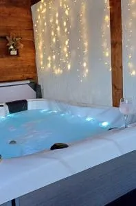 HIŽA BAKE ROZE - Žitomir