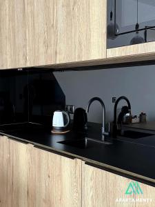 APARTAMENTY SZYNDZIELNIA RODZINNE - 2 SYPIALNIE & BALKON & GÓRY & Parking - TWOJA BAZA WYPADOWA NA SZLAKI i W GÓRY - FAMILY SPACE & BASE