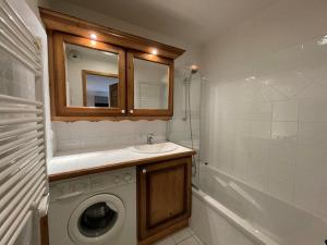 Appartement familial 6 pers. avec piscine, balcon et parking à Crest-Voland - FR-1-733-127