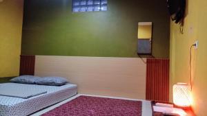 Pendopo Kayuwanan Syariah Near Terminal Giwangan