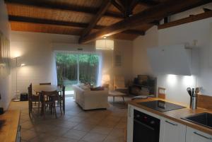 Maisons de vacances Agreable maison calme avec terrasse, jardin et vue sur verger : photos des chambres