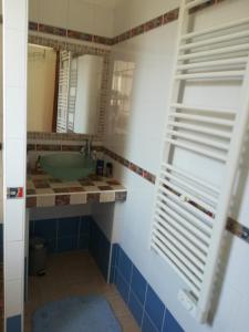 Maisons de vacances Agreable maison calme avec terrasse, jardin et vue sur verger : photos des chambres