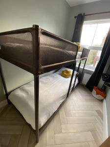 Bronte Cottage - Quirky, central, 2bed, seaside