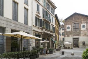 One Bedroom Apartment - Via Formentini 5