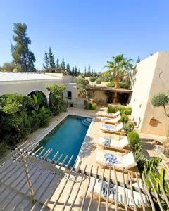 Run Villa Marine, Elegant Private Villa in Marrakech with Heated Pool Option - Touggana