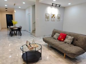 KLANG - Enjoy Life Klang Homestay