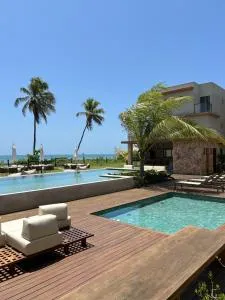 Flat Alto Padrão Alphaville Guarajuba - 伊比拉奎拉