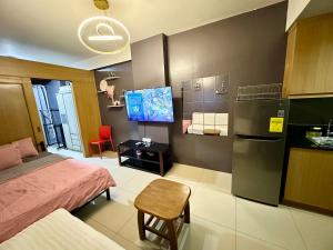 Kathys Crib Family Suite Room at Shell Residence