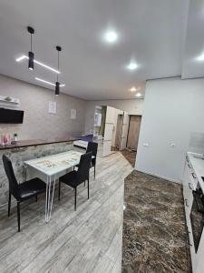 Яровиця. Еліт