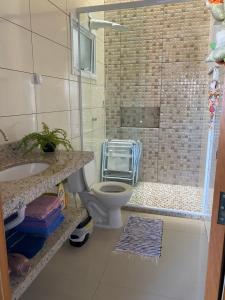 Belíssimo sobrado com piscina