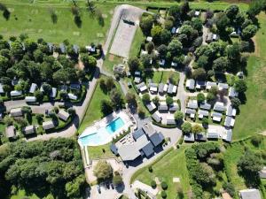 Campings Camping 4 etoiles - Parc aquatique - efah0b : photos des chambres