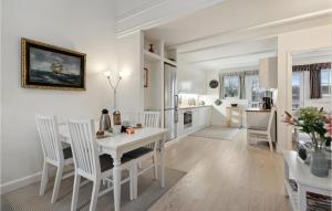 Two-Bedroom Apartment In Grasten