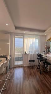 Lily s apartment