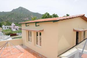 Pancha Bhoota Retreat - Prithvi Earth Green Suite #2