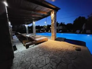 Ilaira Beach Apartments - Mathía