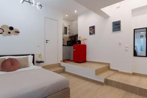 ARIS- Queen suite on the boulevard