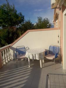 Apartment in Privlaka with sea view, terrace, air conditioning, WiFi 3591-2