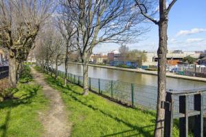 Appartements Chic and spacious apart with parking and garden : photos des chambres